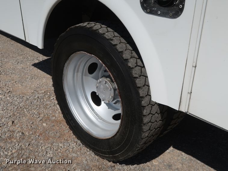 image for item IY9148 2012 Ford F450 Super Duty XL  Crew Cab utility / service truck