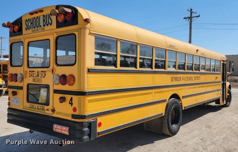 image for item JE9926 2001 International 3000  school bus