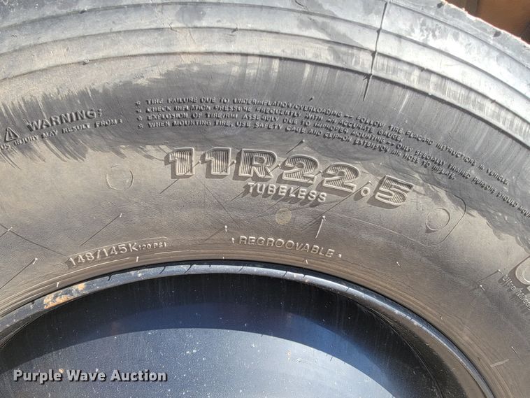 image for item JE9926 2001 International 3000  school bus