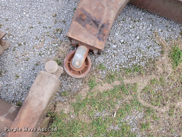 image for item JE9935 Engine hoist