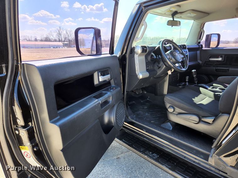 image for item JG9183 2007 Toyota FJ Cruiser  SUV