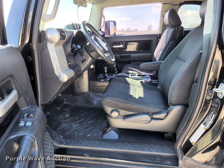 image for item JG9183 2007 Toyota FJ Cruiser  SUV