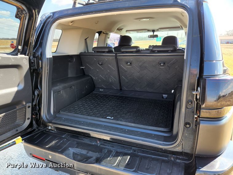 image for item JG9183 2007 Toyota FJ Cruiser  SUV