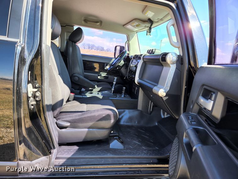 image for item JG9183 2007 Toyota FJ Cruiser  SUV