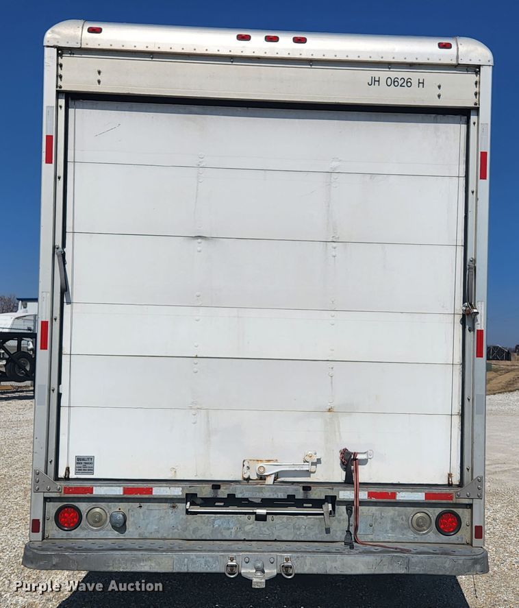 image for item JG9190 2000 GMC C6500  box truck