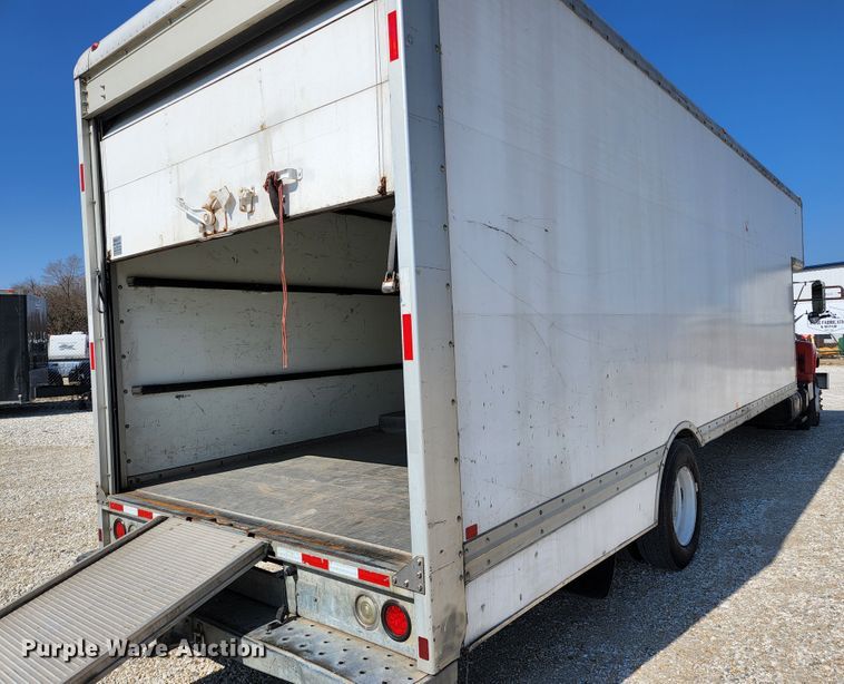 image for item JG9190 2000 GMC C6500  box truck