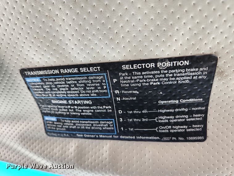 image for item JG9190 2000 GMC C6500  box truck