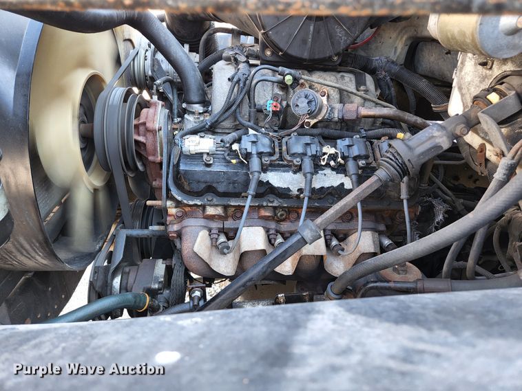 image for item JG9190 2000 GMC C6500  box truck