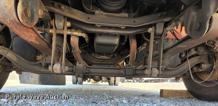 image for item JG9190 2000 GMC C6500  box truck