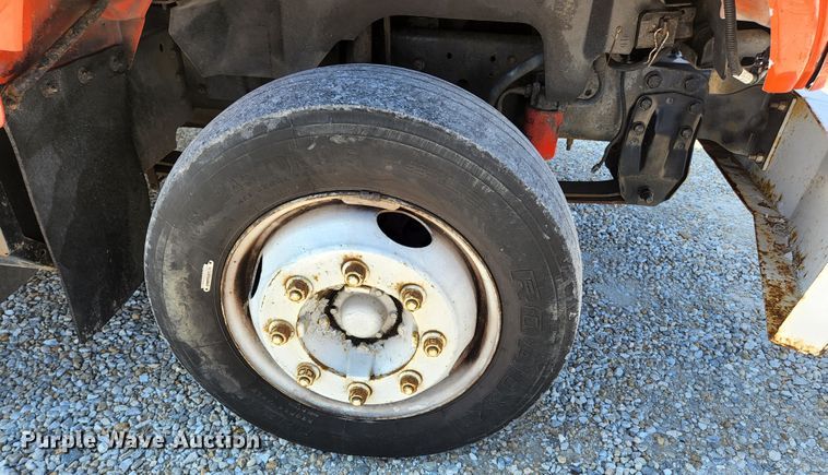 image for item JG9190 2000 GMC C6500  box truck