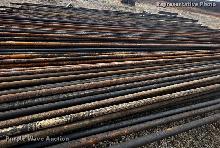 image for item JH9336 (33) joints of 2 3/8" diameter oilfield pipes