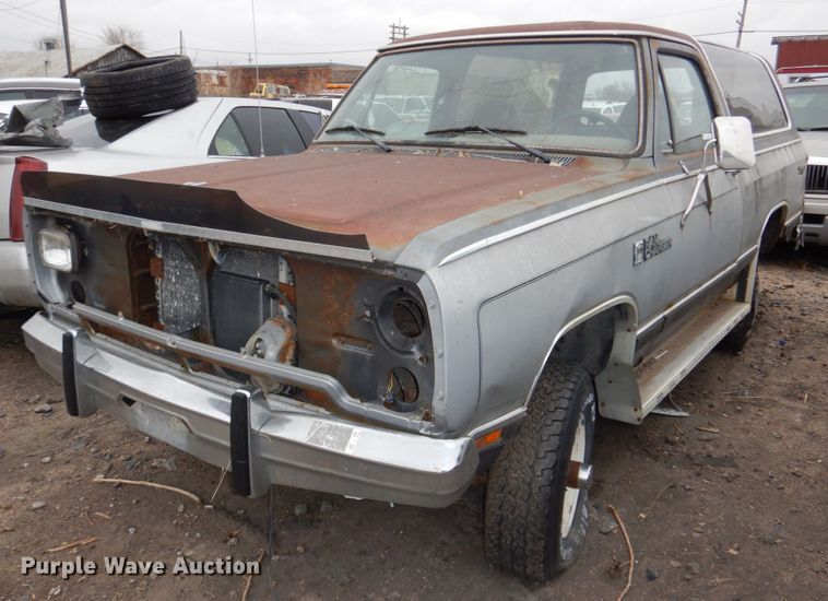 image for item JJ9226 1984 Dodge Ram Charger  SUV