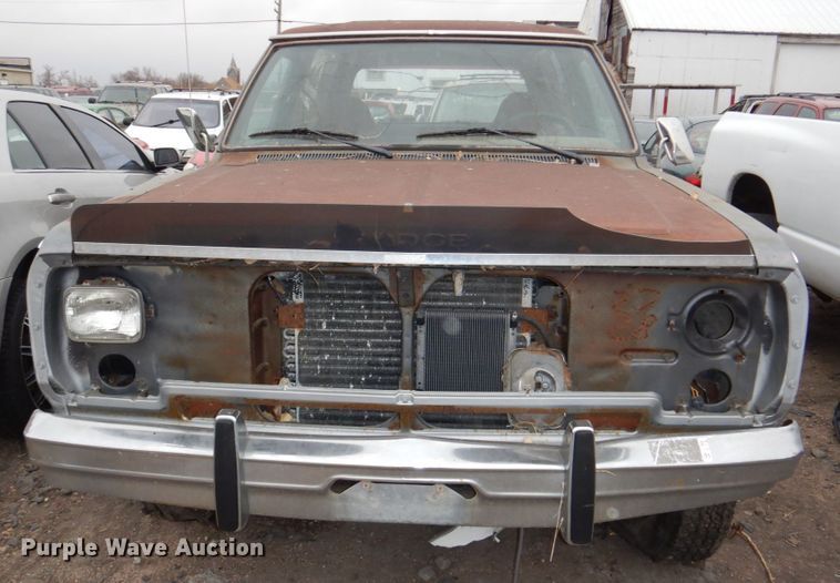 image for item JJ9226 1984 Dodge Ram Charger  SUV