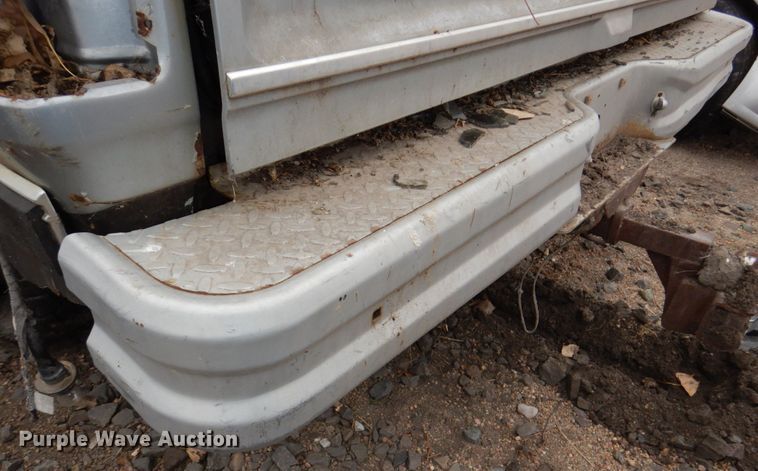 image for item JJ9226 1984 Dodge Ram Charger  SUV