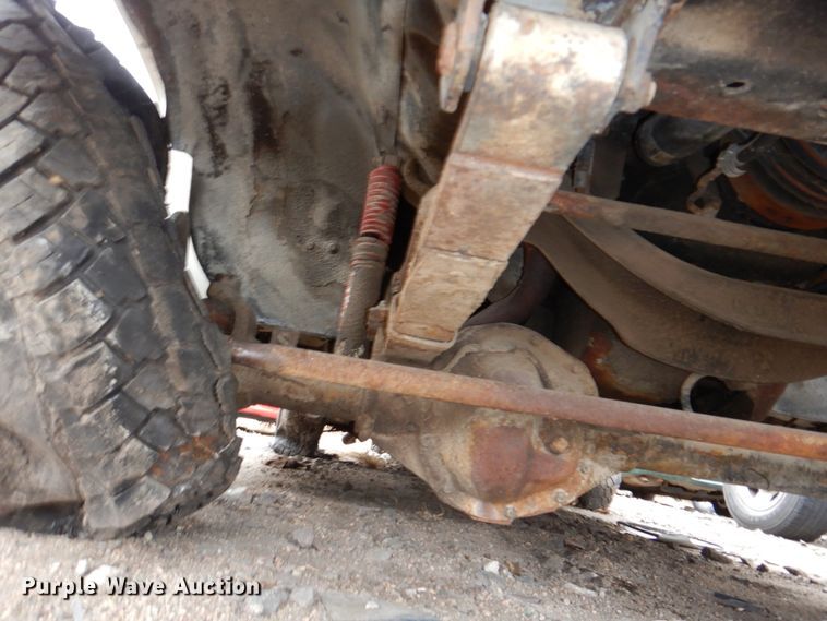 image for item JJ9226 1984 Dodge Ram Charger  SUV