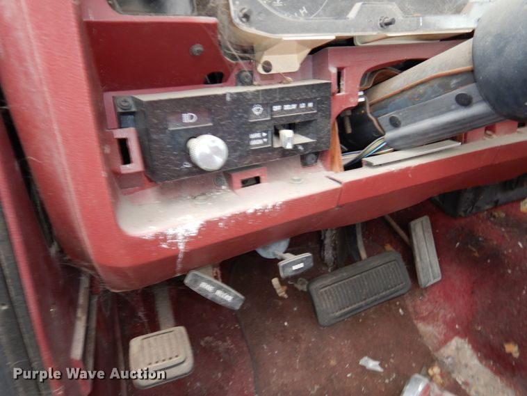 image for item JJ9226 1984 Dodge Ram Charger  SUV