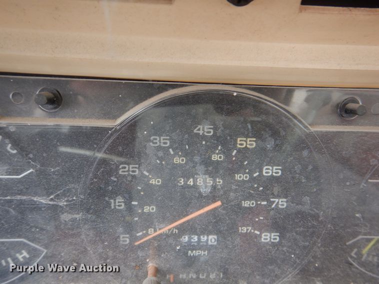 image for item JJ9226 1984 Dodge Ram Charger  SUV