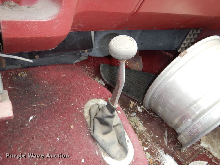 image for item JJ9226 1984 Dodge Ram Charger  SUV