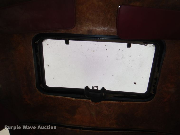 image for item JJ9226 1984 Dodge Ram Charger  SUV