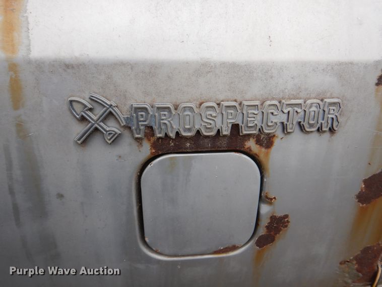 image for item JJ9226 1984 Dodge Ram Charger  SUV