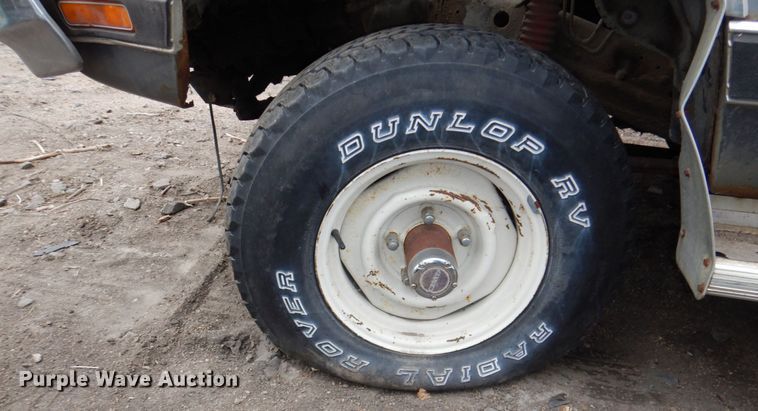 image for item JJ9226 1984 Dodge Ram Charger  SUV