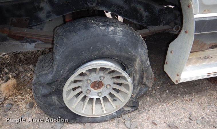 image for item JJ9226 1984 Dodge Ram Charger  SUV