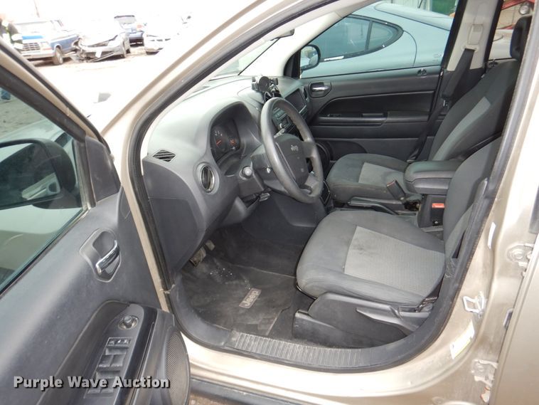 image for item JJ9232 2009 Jeep Compass  SUV