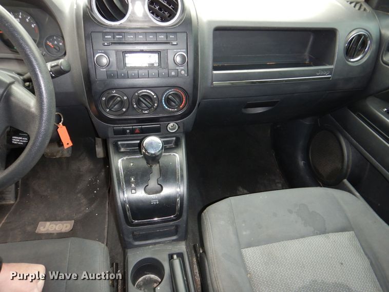 image for item JJ9232 2009 Jeep Compass  SUV