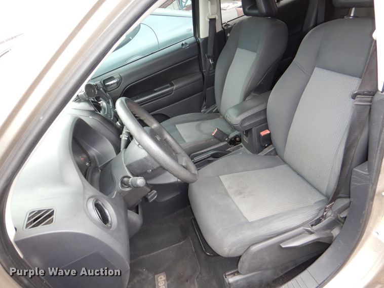 image for item JJ9232 2009 Jeep Compass  SUV