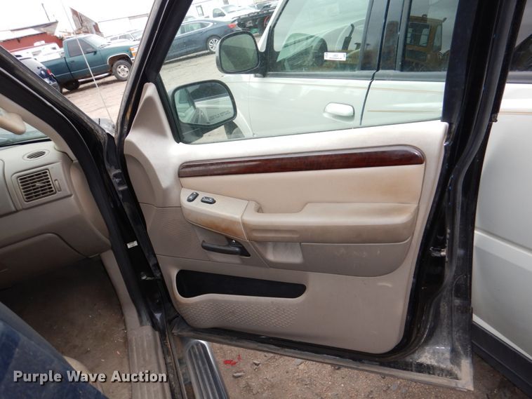 image for item JJ9234 2003 Ford Explorer  SUV