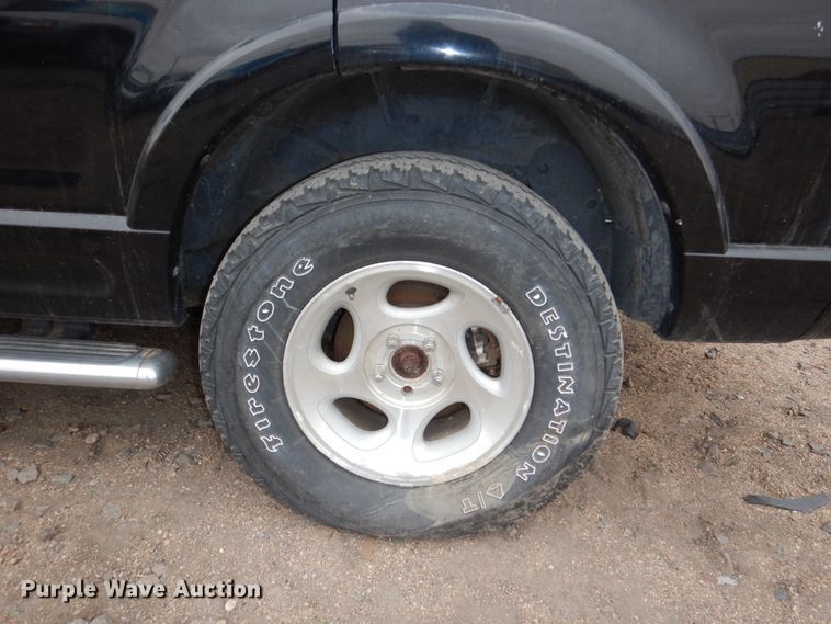 image for item JJ9234 2003 Ford Explorer  SUV