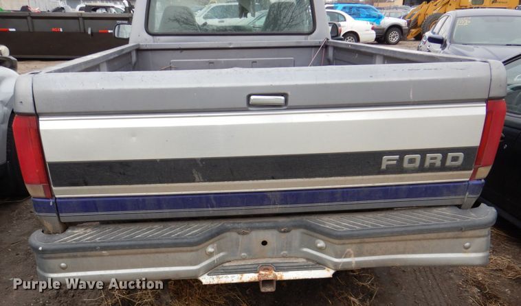 image for item JJ9235 1995 Ford F150  pickup truck