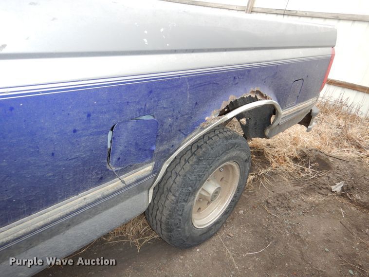 image for item JJ9235 1995 Ford F150  pickup truck