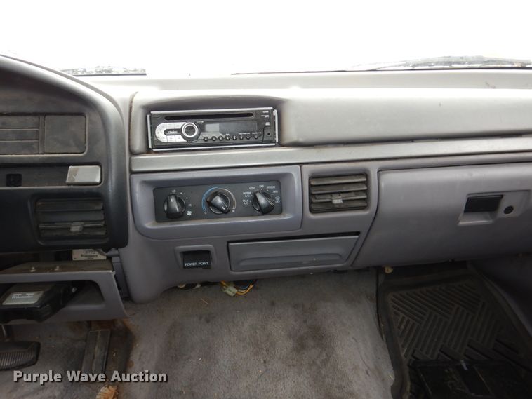 image for item JJ9235 1995 Ford F150  pickup truck