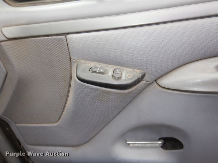 image for item JJ9235 1995 Ford F150  pickup truck