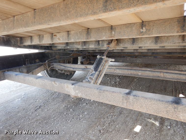 image for item JK9773 2015 H&H  utility trailer