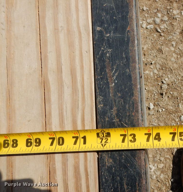 image for item JK9773 2015 H&H  utility trailer