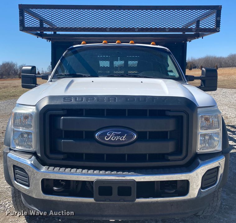 image for item JN9217 2016 Ford F550 Super Duty XL  flatbed truck