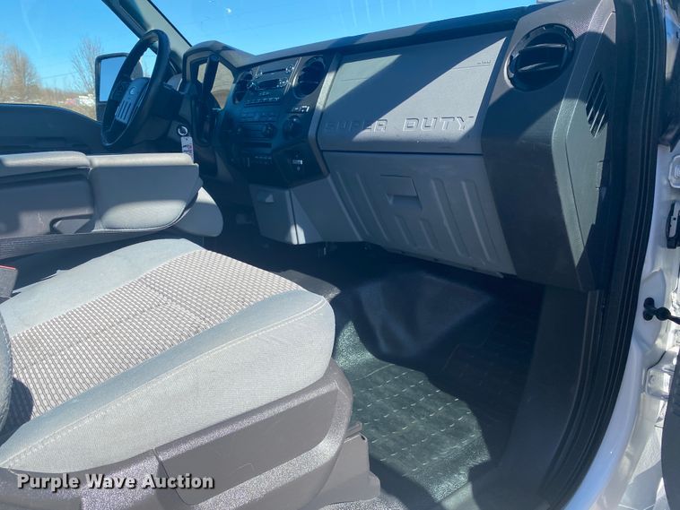 image for item JN9217 2016 Ford F550 Super Duty XL  flatbed truck