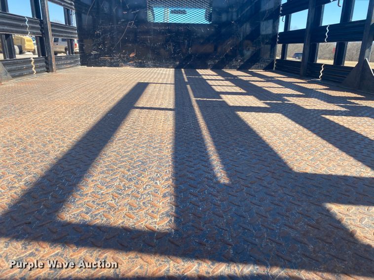 image for item JN9217 2016 Ford F550 Super Duty XL  flatbed truck