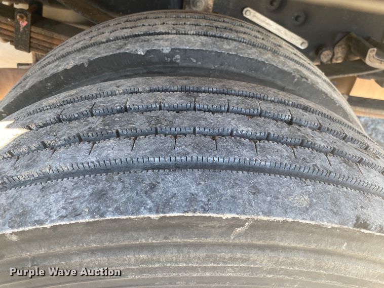 image for item JN9217 2016 Ford F550 Super Duty XL  flatbed truck