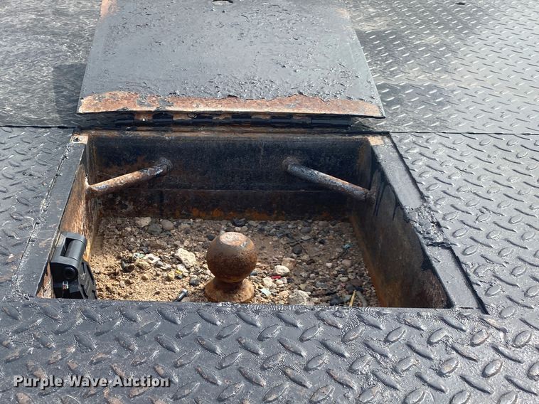 image for item JN9231 2007 Ford F550 Super Duty XL  flatbed truck