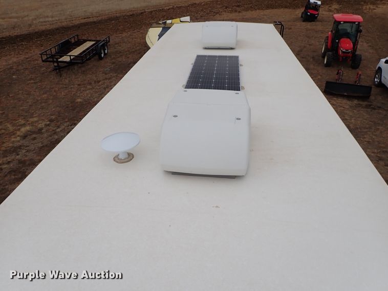 image for item JO9675 2022 Genesis Supreme 40CRXL  toy hauler camper