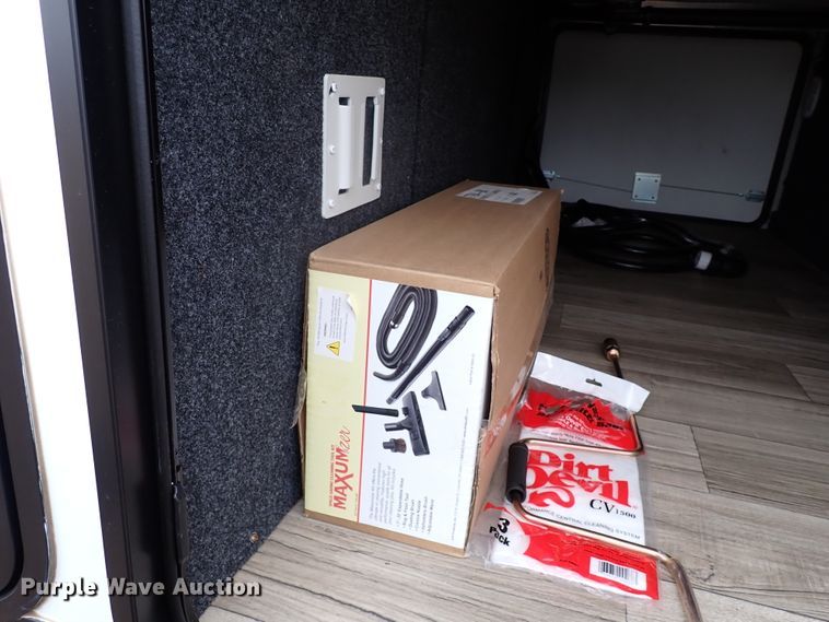 image for item JO9675 2022 Genesis Supreme 40CRXL  toy hauler camper