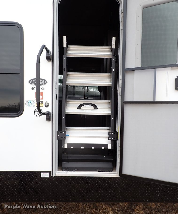 image for item JO9675 2022 Genesis Supreme 40CRXL  toy hauler camper