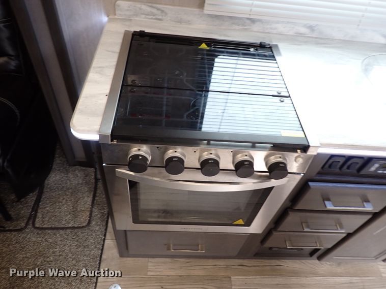 image for item JO9675 2022 Genesis Supreme 40CRXL  toy hauler camper