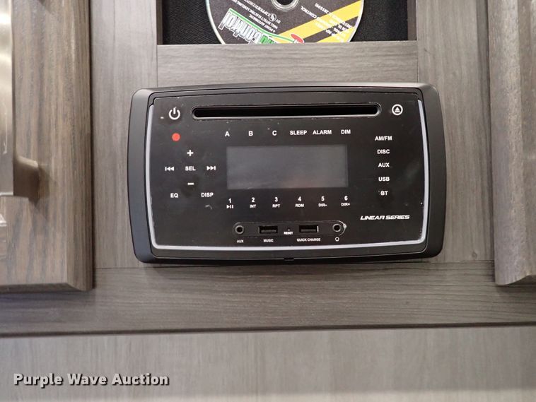 image for item JO9675 2022 Genesis Supreme 40CRXL  toy hauler camper