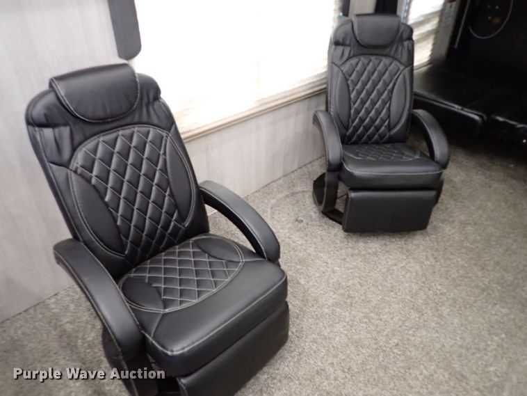 image for item JO9675 2022 Genesis Supreme 40CRXL  toy hauler camper