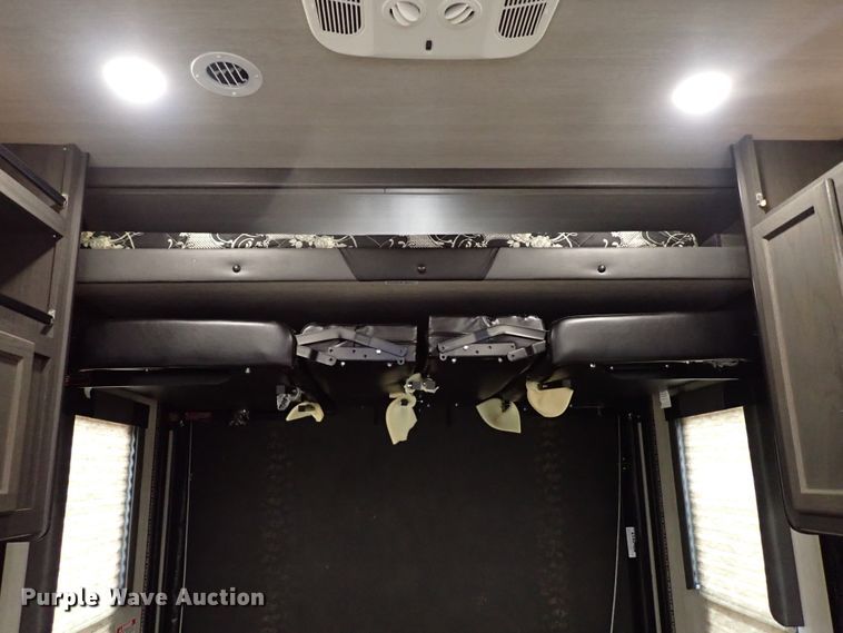 image for item JO9675 2022 Genesis Supreme 40CRXL  toy hauler camper