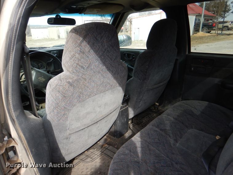 image for item JS9667 2001 Chevrolet S10  Crew Cab pickup truck